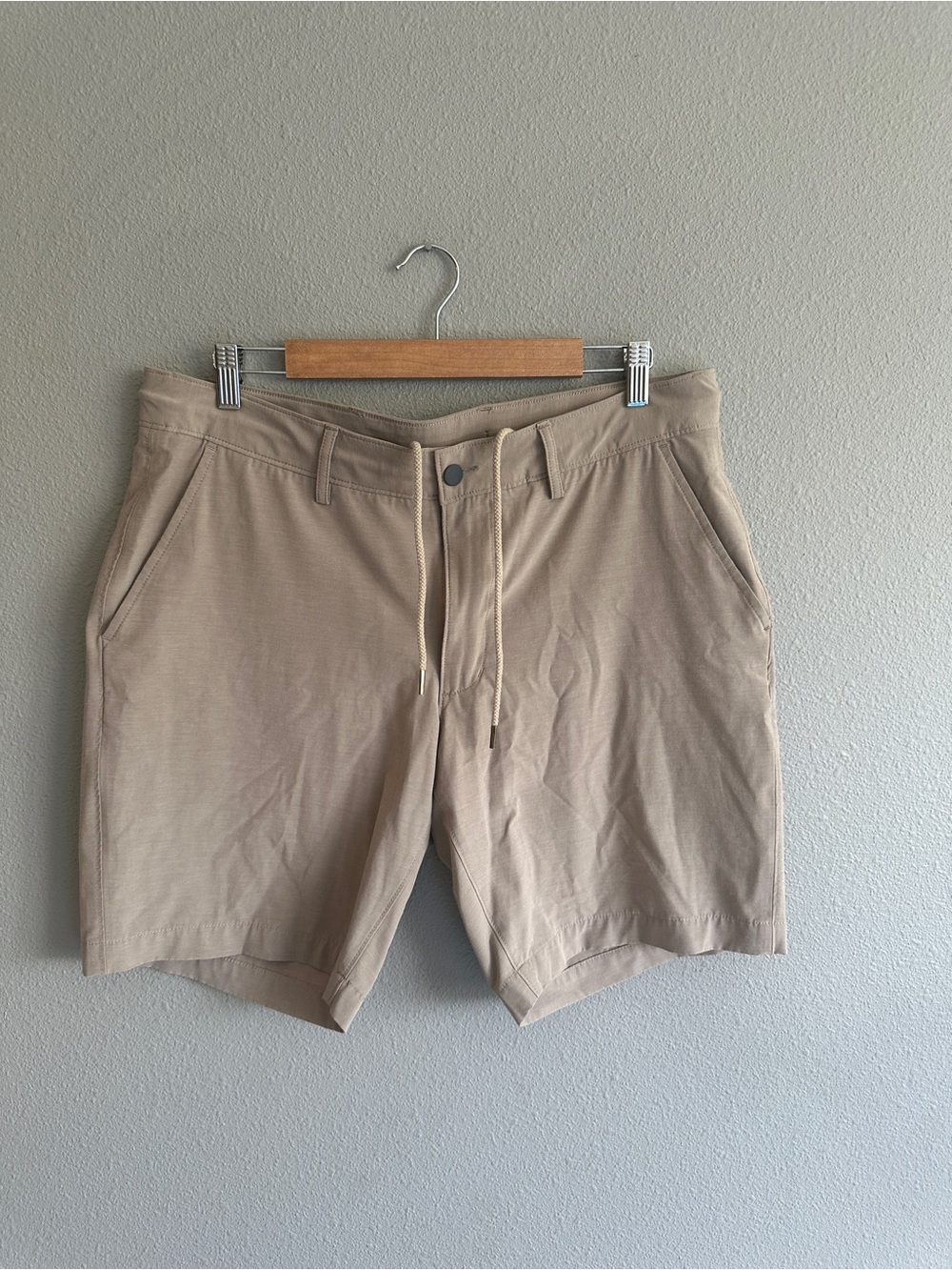 Lands' End Men’s Khaki Drawstring Traditional Fit Shorts 36